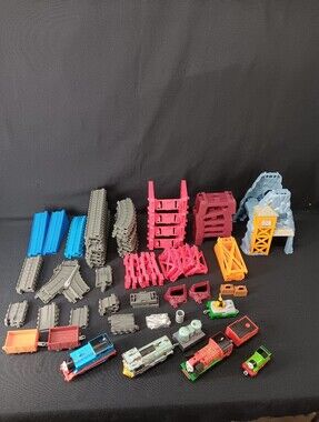 Thomas & Friends Trackmaster Motorized Trains Track Mixed Lot 101 Pieces Tested